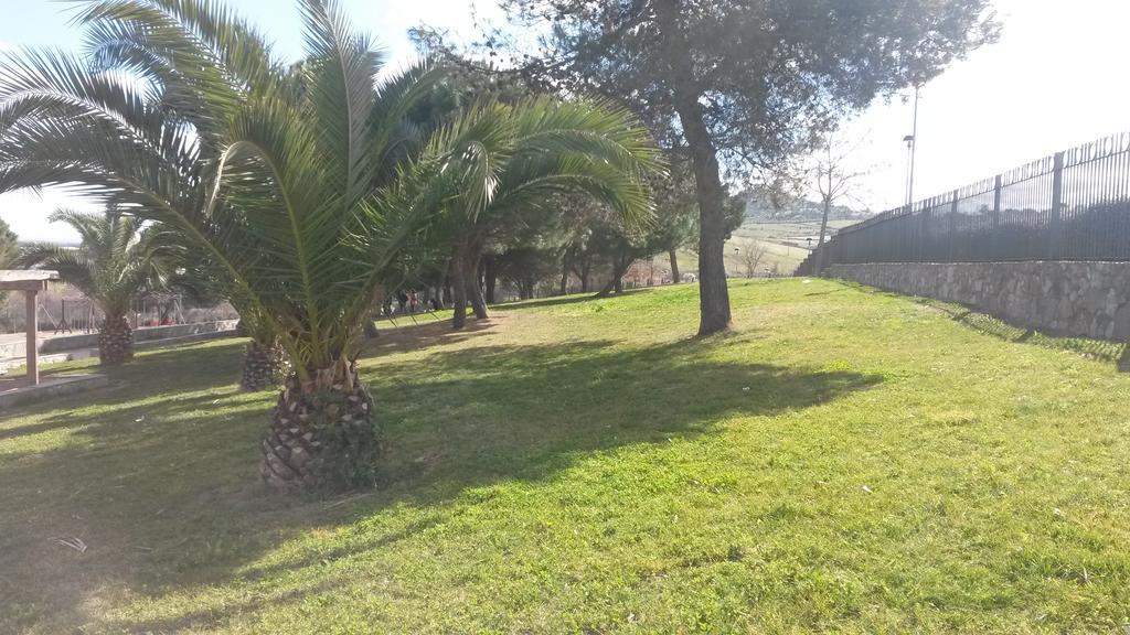 Albergue Ciudad De Caces Zewnętrze zdjęcie